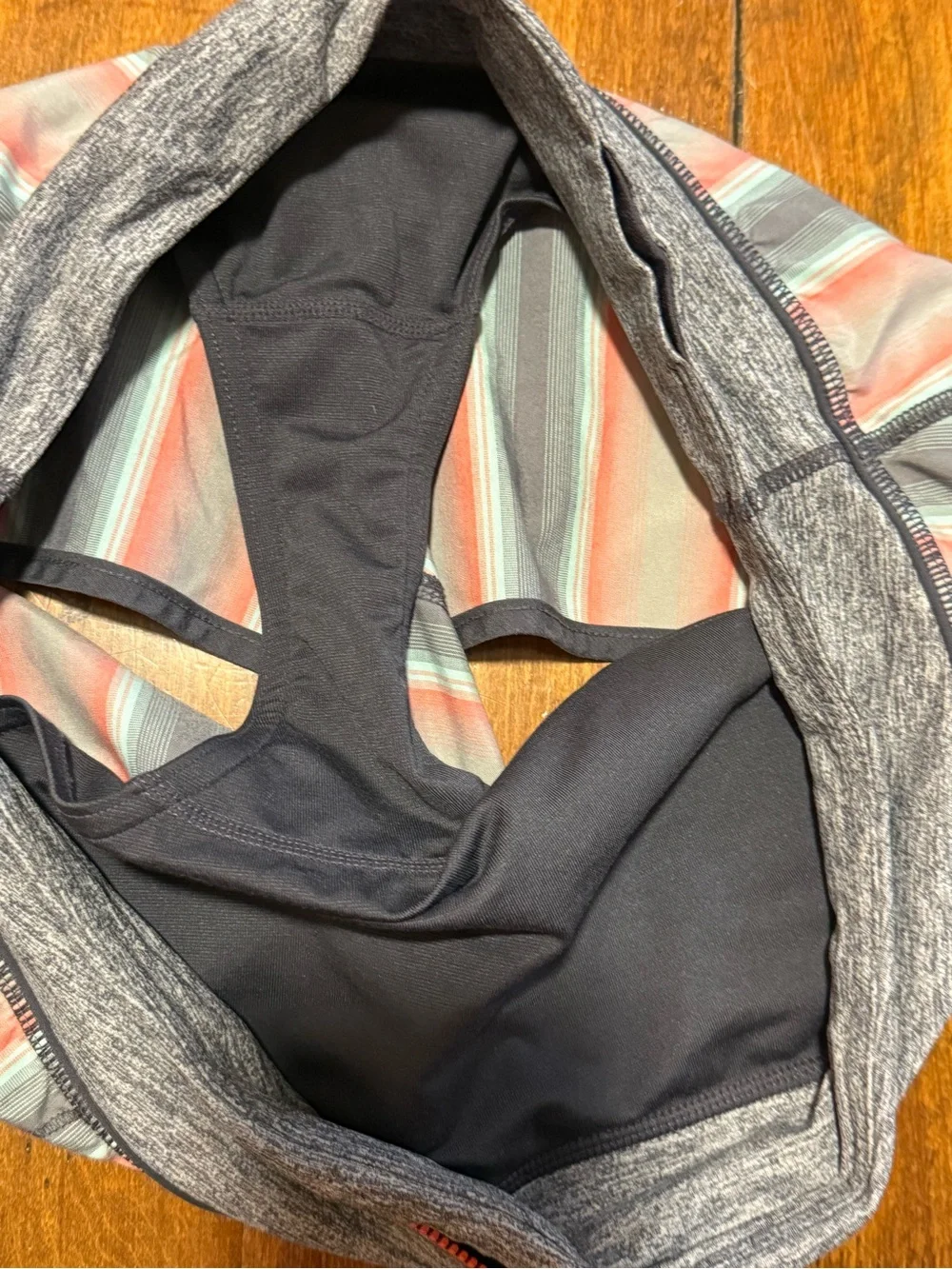 lululemon athletica Speed Shorts Alarming Ombre Striped Size 8 Like New